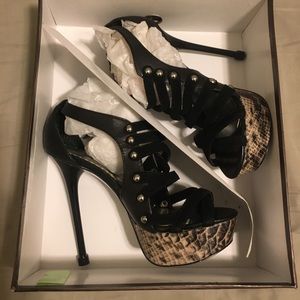 Leather snake print BEBE platform stiletto